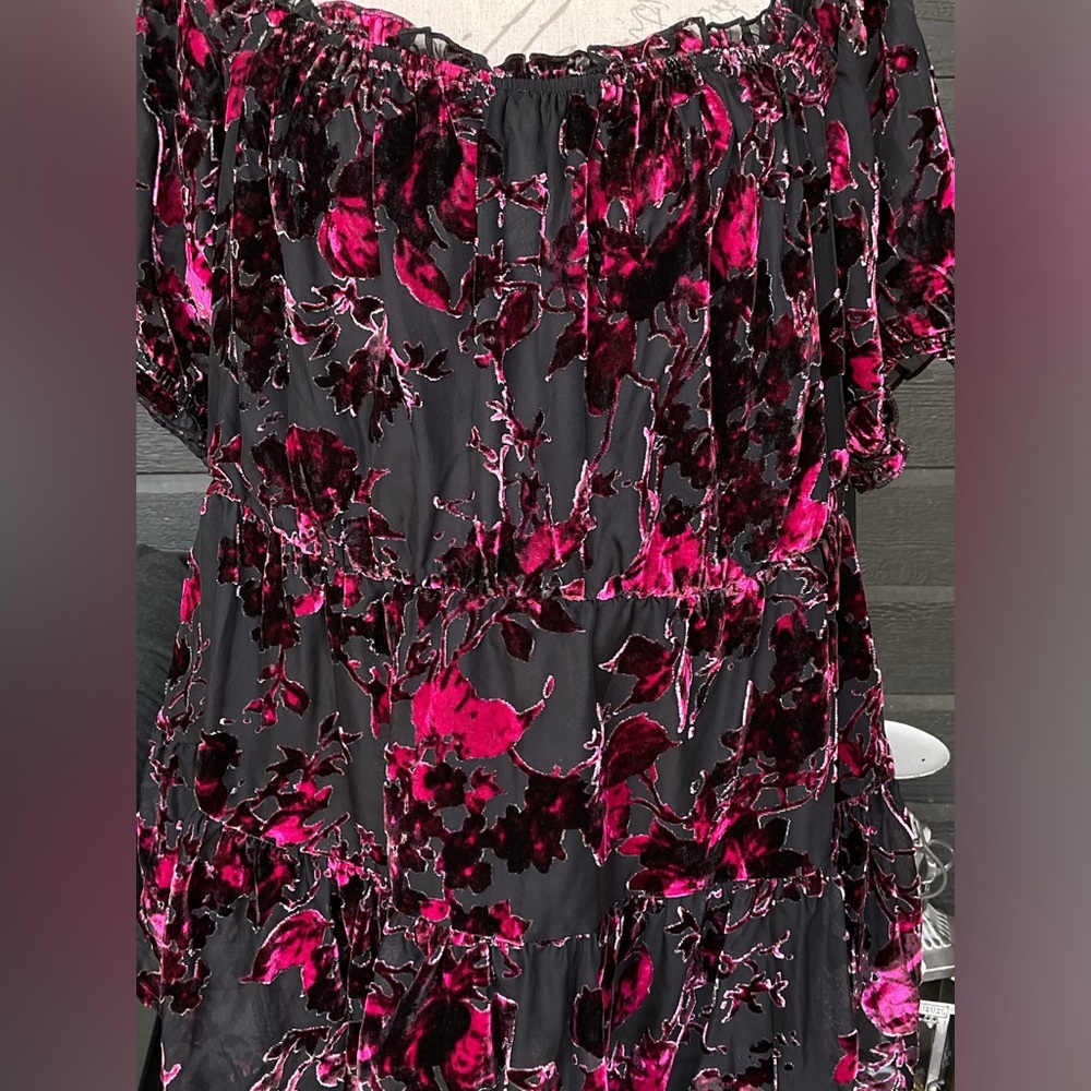Torrid Babydoll Velvet Tiered Top Size 3X (22-24)
